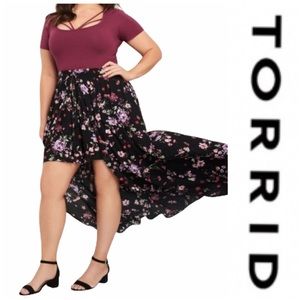Torrid black floral shorts skirt